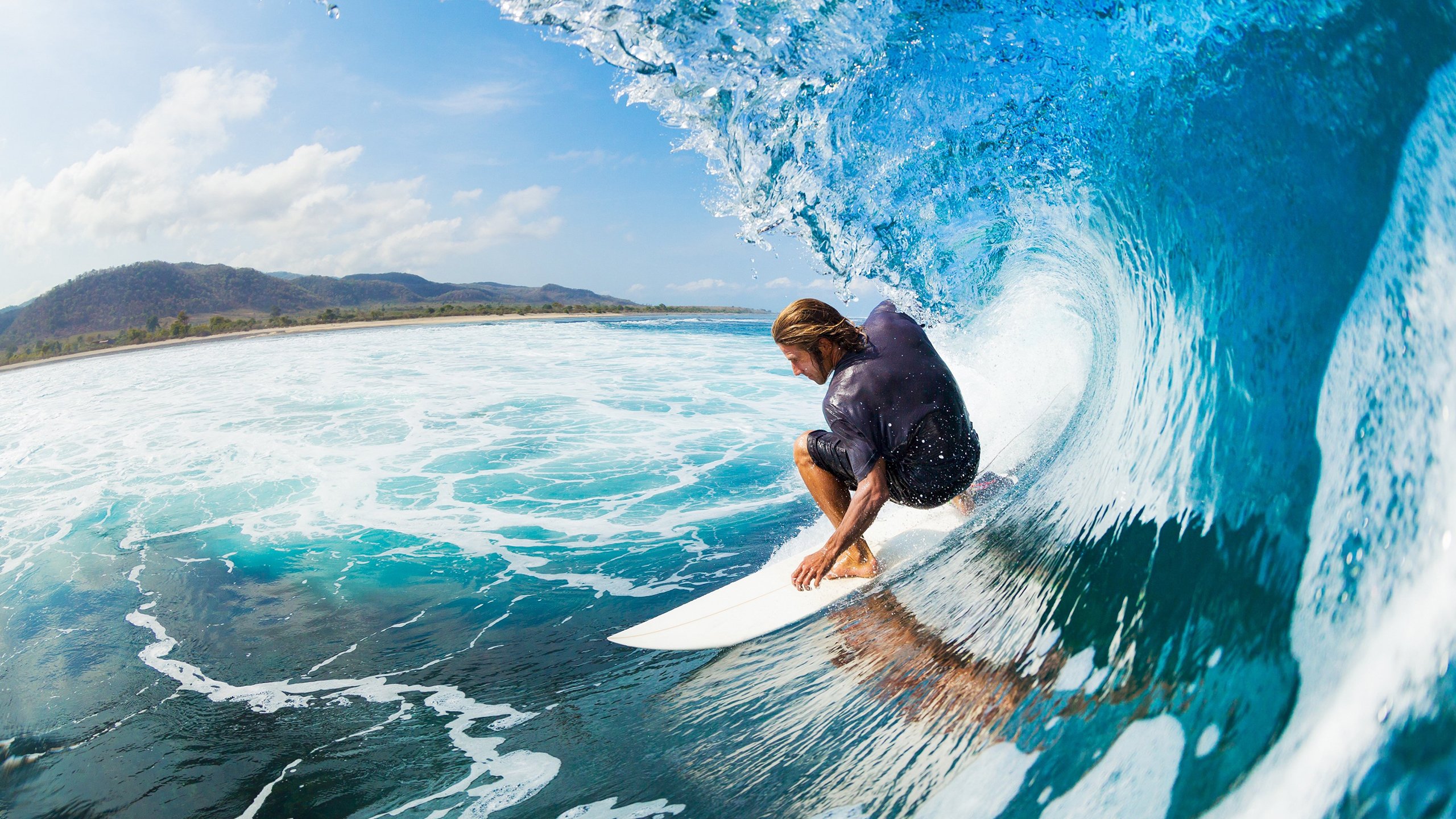 开云体育官网登入-_城市绿道：自行车与网球结合的多运动赛事_，自行车与汽车比赛